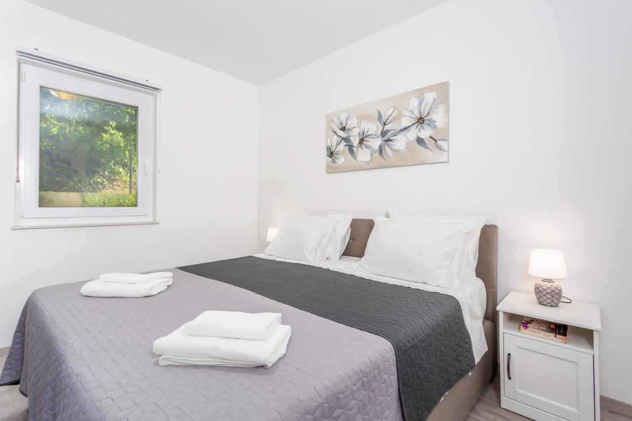 Kvarner Bay 4* - Apartments 1 & 3 Rijeka Eksteriør billede